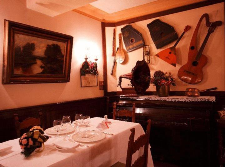 Hotel Arnaldo Aquila D'Oro Руб'єра Екстер'єр фото