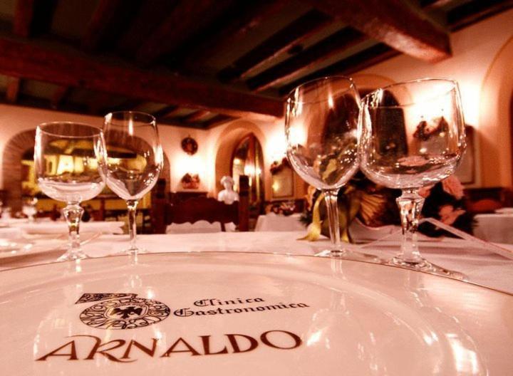 Hotel Arnaldo Aquila D'Oro Руб'єра Екстер'єр фото